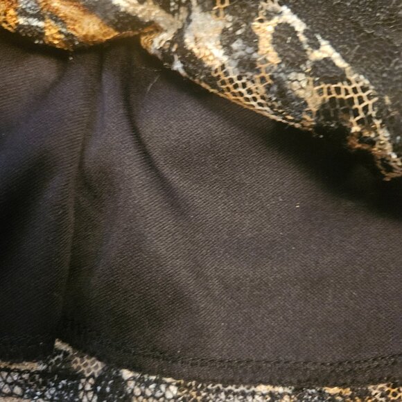 J.T.B. Petite Black, White and Tan Sleeveless Tank Sz PS - Picture 6 of 7